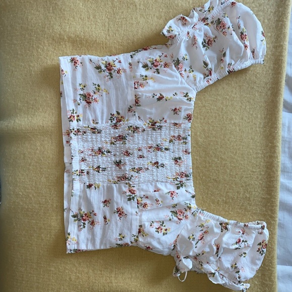 Princess Polly floral blouse - Picture 3 of 4